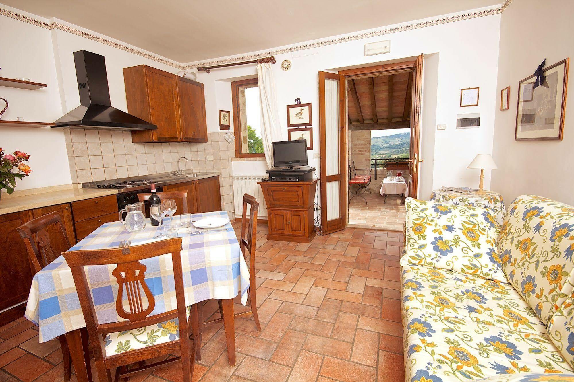 Agriturismo Le Colombe 阿西西 外观 照片