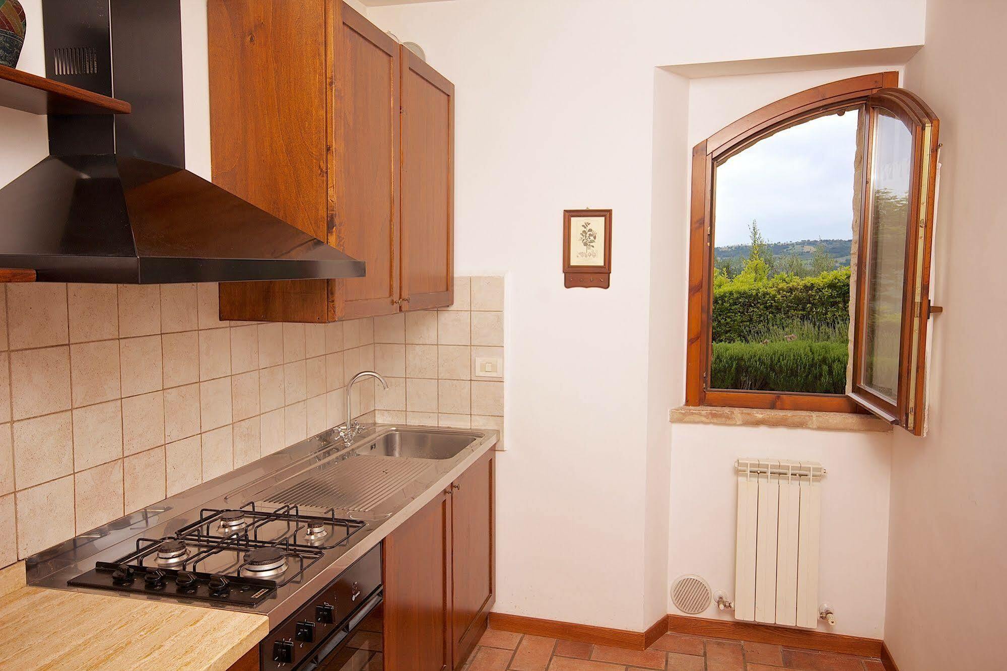 Agriturismo Le Colombe 阿西西 外观 照片