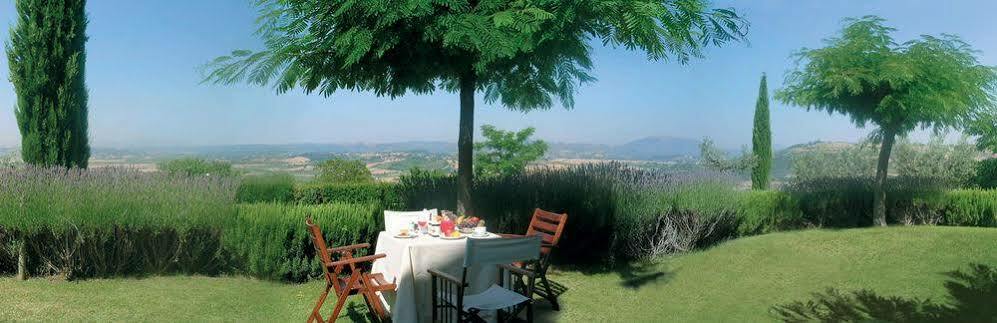 Agriturismo Le Colombe 阿西西 外观 照片